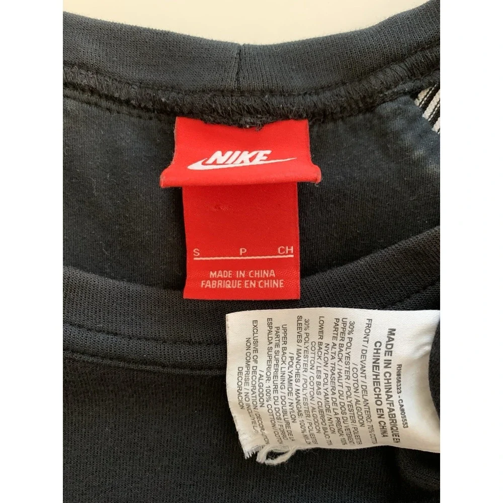 Nike Tech Performance Women's SM Black Sweatshirt Ribbed Sleeve Zip Hem Mad Max